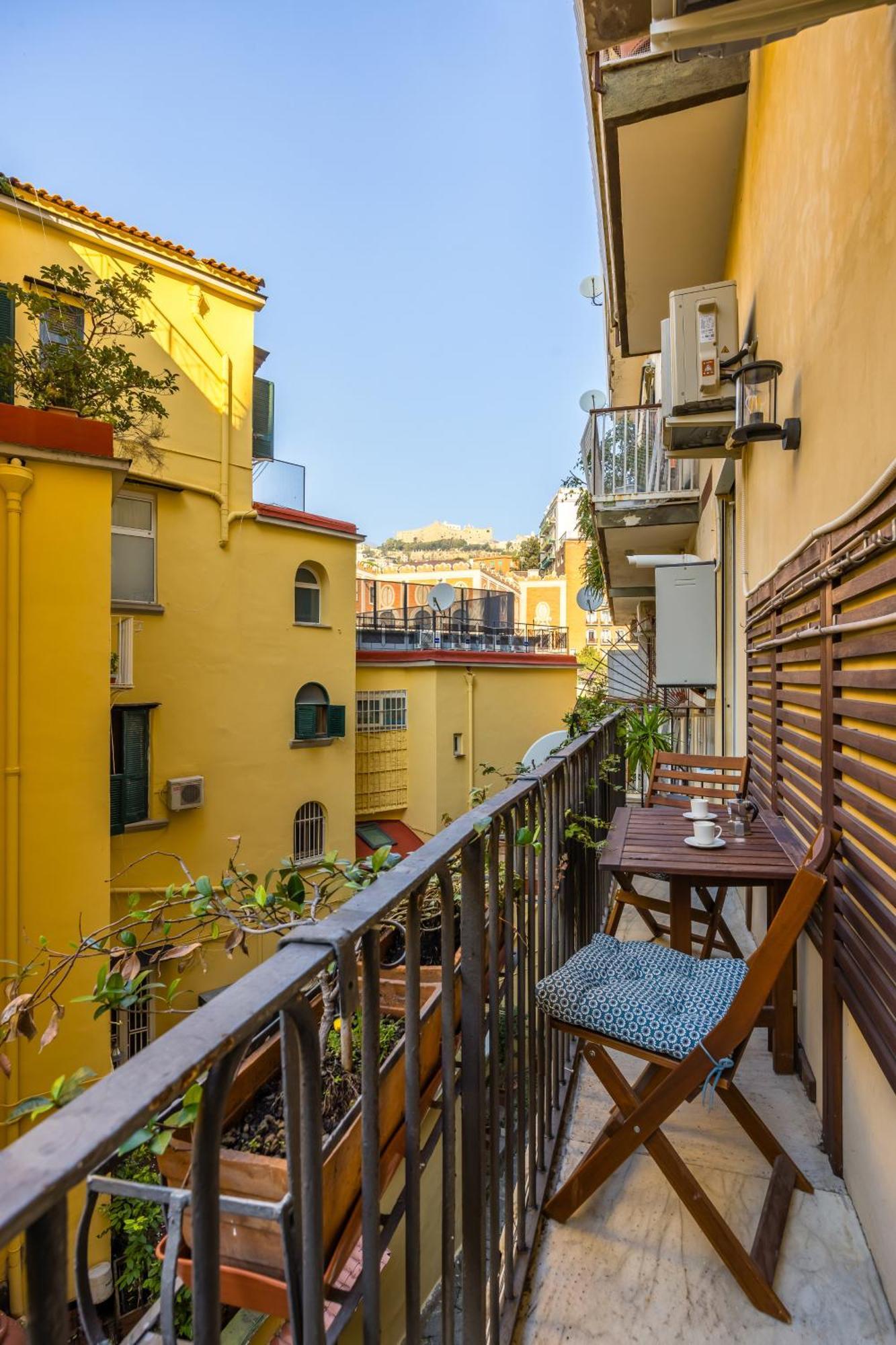 Hidden Gem On Chiaia Pedastrian Area By Napoliapartments Appartement