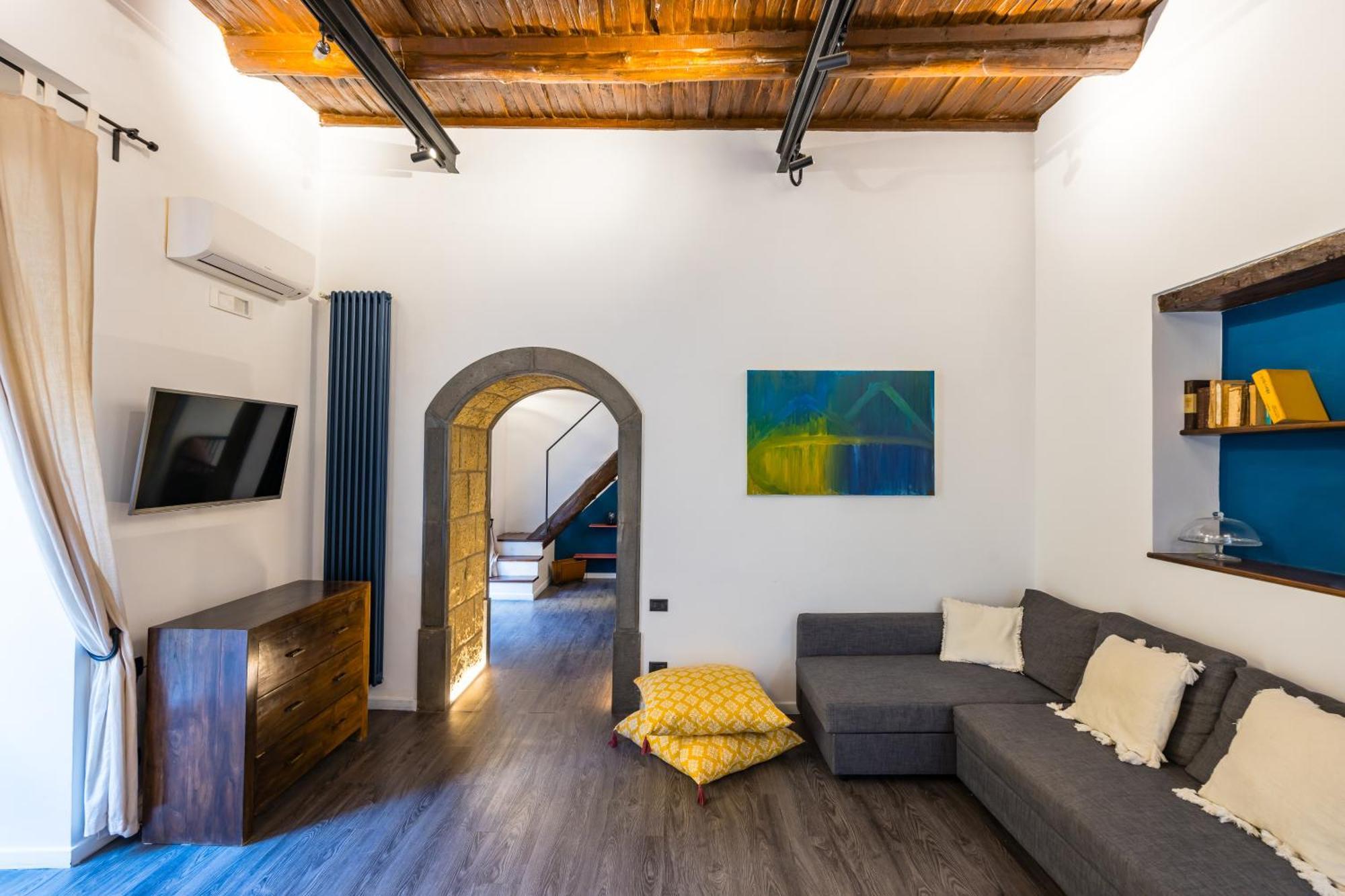 Hidden Gem On Chiaia Pedastrian Area By Napoliapartments *